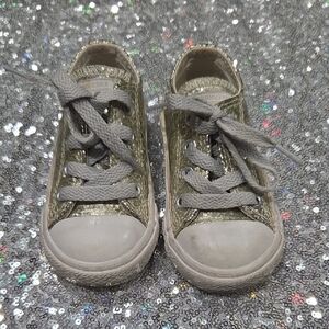CONVERSE Kids Glittery Sneakers in Silver and Gray